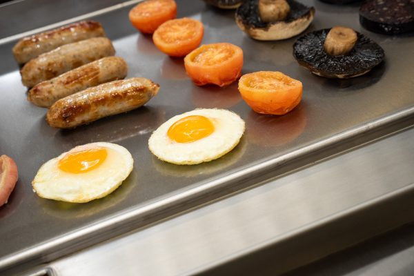 Lincat GS6 - Silverlink Electric Counter-top Griddle – Steel Plate – Single Zone – W 600 mm – 3.0 kW - Image 4