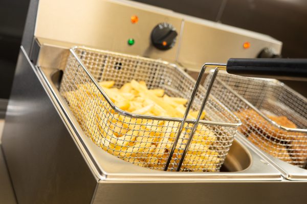 Lincat LDF2 - Lynx Electric Counter-top Twin Tank General Purpose Fryer – 2 Baskets – W 540 mm – 2 x 3.0 kW - Image 3