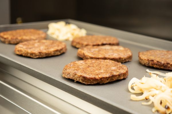 Lincat Lynx 400 Electric Counter-top Griddle - W 615 mm - 3.0 kW - Image 3