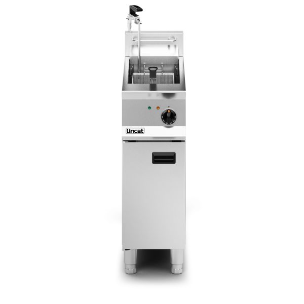 Lincat Opus 800 Electric Free-standing Single Tank Fryer with Pumped Filtration - 1 Basket - W 300 mm - 12.0 kW - Image 2
