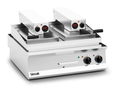 Lincat Opus 800 Electric Counter-top Clam Griddle – Ribbed Upper Plate – W 800 mm – 17.2 kW