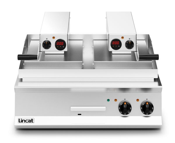 Lincat Opus 800 Electric Counter-top Clam Griddle - Ribbed Upper Plate - W 800 mm - 17.2 kW - Image 3