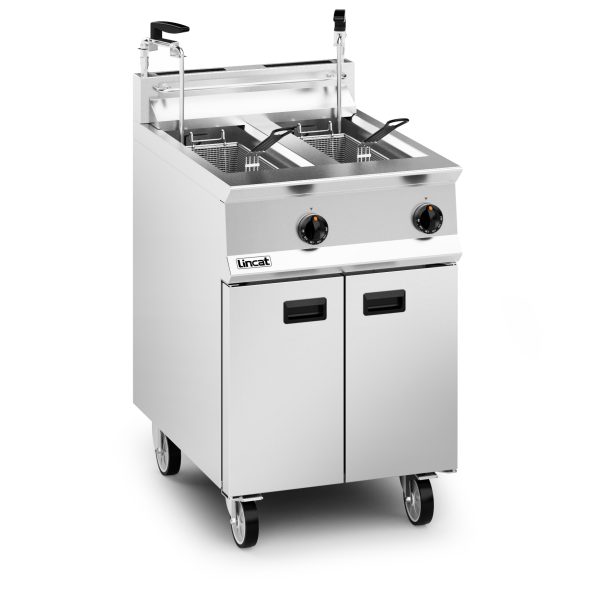 Lincat Opus 800 Propane Gas Free-standing Twin Tank Fryer with Pumped Filtration - 2 Baskets - W 600 mm - 32.0 kW
