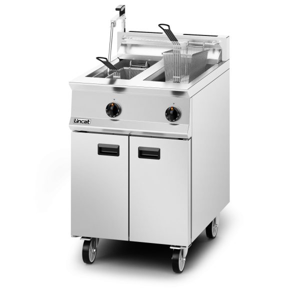 Lincat Opus 800 Natural Gas Free-standing Twin Tank Fryer with Pumped Filtration - 2 Baskets - W 600 mm - 32.0 kW