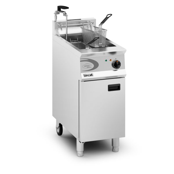 Lincat Opus 800 Natural Gas Free-standing Single Tank Fryer with Pumped Filtration - 2 Baskets - W 400 mm - 22.0 kW - Image 3