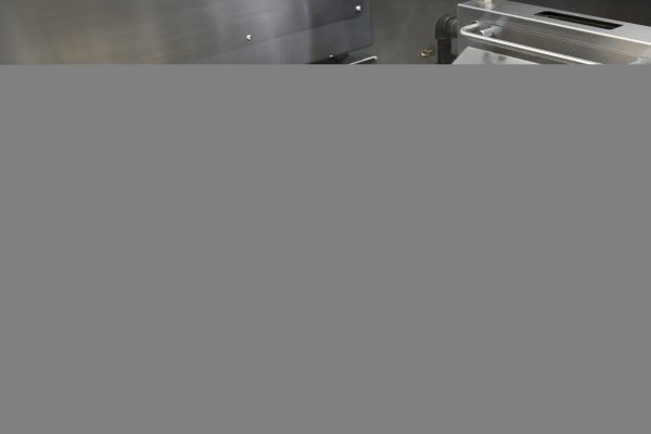 Lincat Opus 800 Electric Free-standing Twin Tank Fryer - 2 Baskets - W 400 mm - 14.0 kW - Image 4